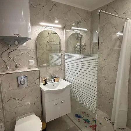 Polar Star 106 B In Saint Apartman